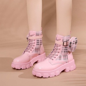 Nouvelles Bottes Martin pour <span class=keywords><strong>Femme</strong></span> Automne Hiver 2025 avec <span class=keywords><strong>Petit</strong></span> Sac à Carreaux Suspendu, Semelle Épaisse et Lacets – <span class=keywords><strong>Bottines</strong></span> Courtes - Product Image 4