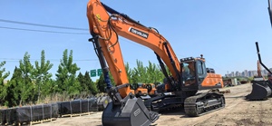 Escavatore Cingolato DX450LCA-7M da 45t per Lavori Pesanti in Cave e Miniere - Product Image 3