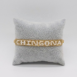 Venta al por mayor Miyuki Seed Bead pulsera tejida hecha a mano Bohemia trenzada letra inicial Chingona joyería de moda pulseras ajustables - Product Image 2