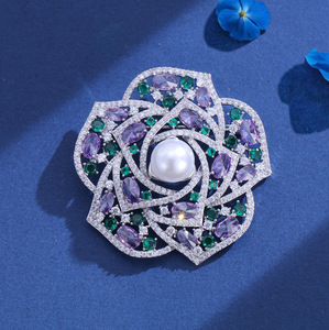 Broche de Regalo para Boda, Compromiso o Fiesta, Diseño 2026, Lujoso, Retro, con Flor de Camelia y Perlas, Chapado en Oro - Product Image 5