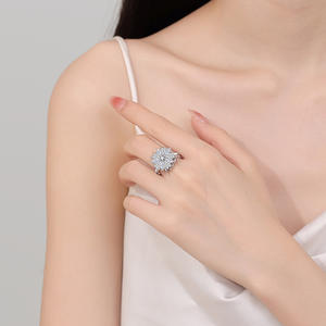 Anillo Giratorio con Flor y Circonita, Anillo de Trébol Giratorio con Circonita 5A, Joyería de Lujo, Regalo de Compromiso - Product Image 4