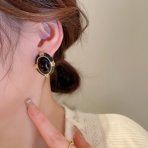 Gümüş iğne akrilik yağ damla Oval küpe fransız Retro mizaç tasarım Sensation niş saplama küpe Net kırmızı aynı küpe - Product Image 3