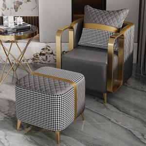 Fauteuil individuel de luxe moderne avec structure en métal doré et revêtement en tissu pour appartement et hall d'hôtel - Product Image 6