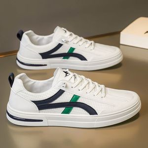 Nuove scarpe sportive per studenti da uomo, Casual e alla moda, con proprietà antiscivolo. Le scarpe sono dotate di un Versatile. - Product Image 3