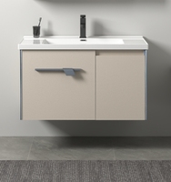 Miroir de salle de bain moderne de luxe à LED avec lavabo résistant à l'eau pour hôtels et carcasse en aluminium