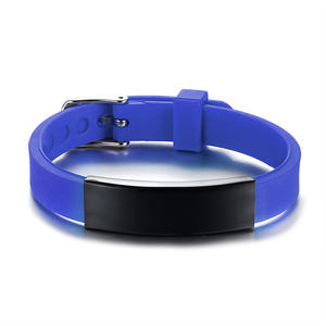 <span class=keywords><strong>Bracelet</strong></span> personnalisé en caoutchouc Silicone <span class=keywords><strong>avec</strong></span> nom réglable pour enfants, femmes, hommes et garçons - Product Image 4