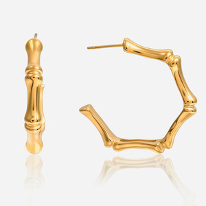 Aros de Bambú con Forma de C, Chapados en Oro de 18K, Acero Inoxidable, Diseño Geométrico, Joyería para Uso Diario - Product Image 1
