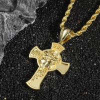 Pendentif Croix Artisanale Supérieure Plaqué Or Double Finition, Collier Hip Hop Religieux pour Hommes, Idéal Streetwear et Soirées