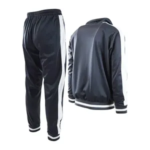 Conjunto Deportivo Ajustado para Hombre OEM con Sudadera con Cremallera y Pantalones Deportivos, Color y Diseño Personalizados, Alta Calidad, Marca AMK Group - Product Image 5