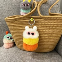 Llavero de Oruga Adorable y Famoso en Internet, Muñeco Creativo de Peluche, Colgante, Regalo para Estudiantes de Regreso a Clases, Venta al por Mayor en China, Unisex