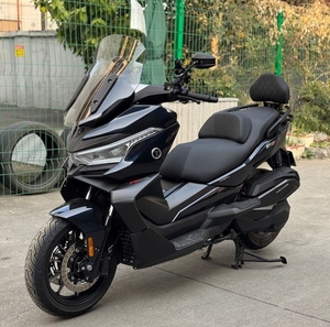 Utilizado para <span class=keywords><strong>Voge</strong></span> Sr4max. Motor de 350cc, Venta al por Mayor de Motocicletas Scooter de <span class=keywords><strong>Segunda</strong></span> <span class=keywords><strong>Mano</strong></span> de Alta Calidad. - Product Image 1