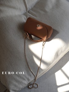Bolsos de Noche de Lujo de Cuero TC con Cierre Giratorio Mini, Elegantes, para Pedidos al por Mayor de Fábricas de Artículos de Cuero y Proveedores de Boutiques - Product Image 4