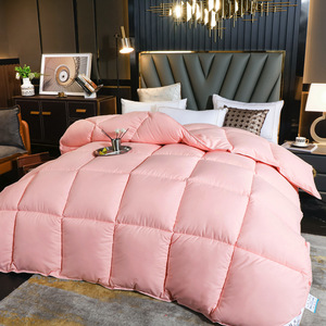 Couverture matelassée en polyester épaisse et chaude pour hôtel cinq étoiles, écologique, respirante, quatre saisons, idéale pour l'été - Product Image 4