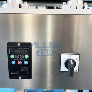 Ligne <span class=keywords><strong>de</strong></span> production automatique Convoyeur <span class=keywords><strong>de</strong></span> transfert <span class=keywords><strong>de</strong></span> bouteille <span class=keywords><strong>de</strong></span> machine <span class=keywords><strong>auxiliaire</strong></span> <span class=keywords><strong>de</strong></span> bande transporteuse <span class=keywords><strong>de</strong></span> serrage <span class=keywords><strong>de</strong></span> bouteille - Product Image 5