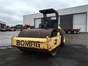 Rouleau compresseur Bomag BW211d-3 GRANDES MACHINES DE CONSTRUCTION ROULEAU BW211 EN VENTE machine d'occasion rouleau compresseur 211D BW 211 D bw211d-3 - Product Image 6