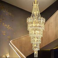 Escalier en colonne avec cristaux multicouches en forme de cône, villa duplex haut de gamme, luminaire suspendu de luxe