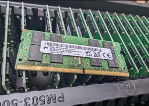 Mémoire pour ordinateur portable DDR4-2666 8 Go/16 Go/32 Go SO-DIMM Modèle M471A4G43AB1-CWE - Product Image 2