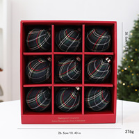 Adornos Navideños de Bolas de Tela a Cuadros, Juego de 9 Piezas en Caja de Regalo, Bolas Colgantes de Tartán Vintage para Decoración de Árboles de Navidad