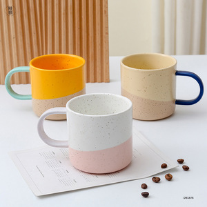 Tasses en porcelaine personnalisées à pois colorés, haute valeur esthétique, style coréen, cadeau de café pour couple, compatibles micro-ondes - Product Image 1