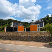 Maison en conteneurs d'acier à deux étages, écologique, moderne, préfabriquée, modulaire, petite maison pour le glamping en resort