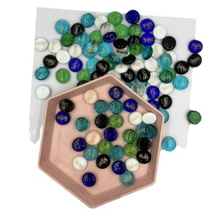 Perles plates en verre avec caractères runiques, décorations rondes transparentes pour ornements d'aménagement d'aquarium - Product Image 2