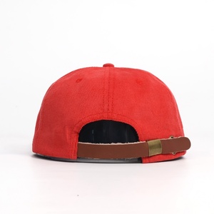 <span class=keywords><strong>Cappello</strong></span> Snapback in Velluto a Coste con Logo Personalizzato, 5 Pannelli, Non Strutturato, in Cotone Ricamato, con Visiera Piatta e Fibbia in Pelle - Product Image 5