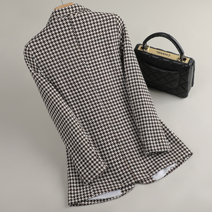 2025 nouvelle veste de costume à carreaux pour femmes élégante petite taille sens haut Super sympa pour le printemps et l'automne tissé avec tempérament - Product Image 4