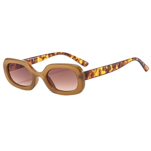 Nouvelles Lunettes de Soleil Tendance pour Femmes, Style Rétro Décontracté, Protection UV400, Verres Optiques en Acrylique, Petite Monture PC de Marque Designer - Product Image 5