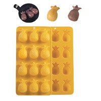 Moule à glace en silicone bon marché Outils pour bonbons au chocolat Forme de fruit Bac à glaçons en silicone Forme d'ananas Moule à gâteau sans BPA