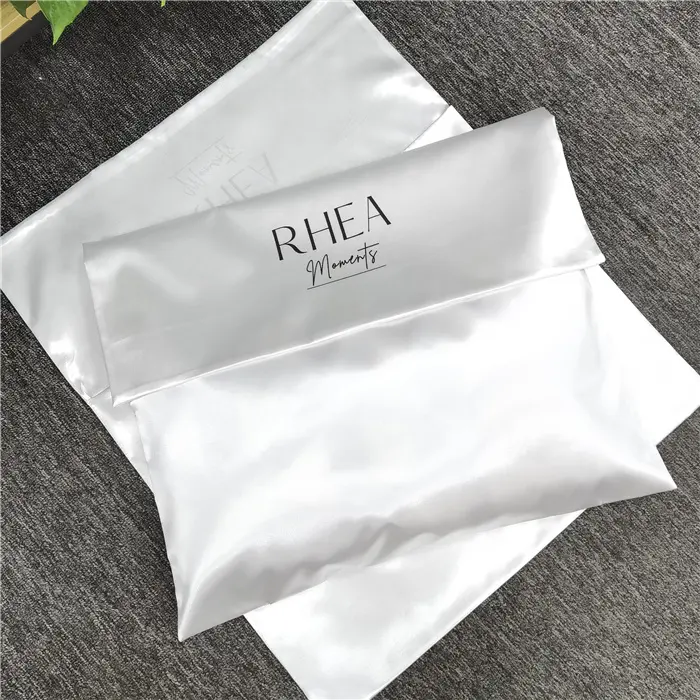 Pochette enveloppe en satin de soie de luxe avec logo personnalisé sacs d'emballage pour cheveux de vêtements sac à poussière en satin pour sacs à main
