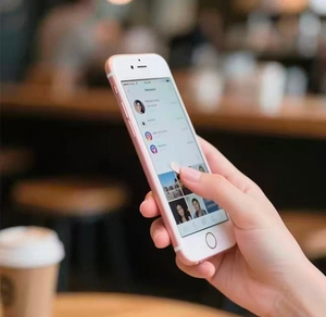 iPhone 6s con Tecnologia 3D Touch, Alimentato da Chip A9, Stabile ed Economico per la Comunicazione Quotidiana - Product Image 2