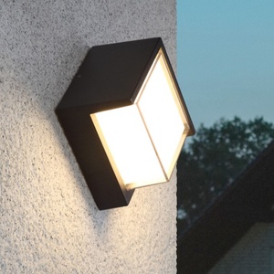 Oem ODM tùy chỉnh Rome phong cách ngoài trời Đèn tường vật liệu nhôm dẫn nguồn ánh sáng không thấm nước bên ngoài đèn trang trí - Product Image 3