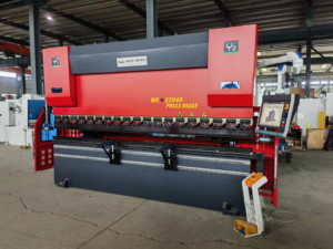 Prensa Plegadora Servoeléctrica DA69T 200t4000 para Chapa Metálica - Product Image 4