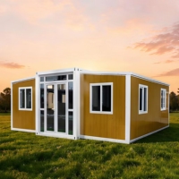 Maison conteneur préfabriquée extensible en acier de 20 pieds et 40 pieds avec 2 chambres et salle de bain complète, design moderne et écologique