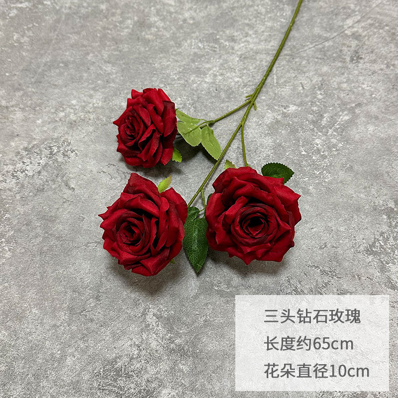 Three headed diamond rose-wine red