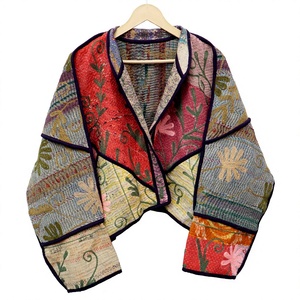 เสื้อแจ็คเก็ตคันธาลายดอกไม้สวยงามระดับพรีเมียม ทรงสั้น สไตล์โบฮีเมียน แขนยาว เป็นมิตรกับสิ่งแวดล้อม ระบายอากาศได้ดี คอจีน - Product Image 1