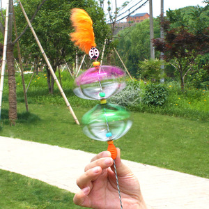 Ensemble de toupies Happy Spin en plastique, jouet éducatif pour enfants de 2 à 4 ans, unisexe, coloré avec décorations en plumes - Product Image 3
