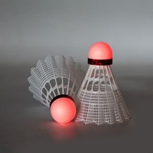 Volants <span class=keywords><strong>de</strong></span> <span class=keywords><strong>badminton</strong></span> MOZURU en nylon lumineux, volants <span class=keywords><strong>de</strong></span> <span class=keywords><strong>badminton</strong></span> en nylon et plumes, <span class=keywords><strong>badminton</strong></span> nocturne pour jouer au sport - Product Image 2