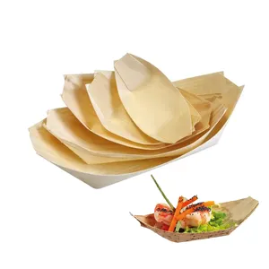 Disposable wooden plates for restaurant dinnerware