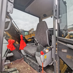 OFERTA Excavadora Komatsu PC 70 Japonesa Usada, Modelo 2024, Peso Operativo de 6500 kg, Capacidad de la Cuchara de 0.32 m, Buen Estado, con Informe - Product Image 5