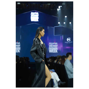 เสื้อแจ็กเก็ตเบลเซอร์ของผู้หญิงสำหรับใส่ทำงานเสื้อแจ็คเก็ตกาแล็คซี่100% โพลีเอสเตอร์ Enzo & LEO - Product Image 4