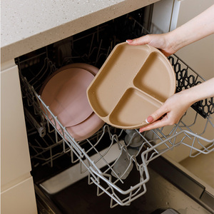 Plato de Silicona para Bebé con Divisiones, Libre de BPA, Plato de Alimentación con Succión, Juego de Vajilla de Silicona para Bebés y Niños, Plato Antideslizante de Grado Alimenticio - Product Image 6