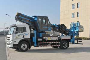 Высокоподъемный мобильный вертикальный подъемник, автовышка, автогидроподъемник на шасси Benz, Isuzu, Volvo - Product Image 4