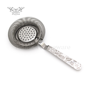 Shakers à cocktails Boston gravés Tiki tropicaux 18oz/25oz, outils de bar, kit de barman en acier inoxydable, ensemble de shakers à mélanger gravés - Product Image 5