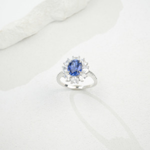 Bague en argent S925 avec saphir cultivé - Product Image 2