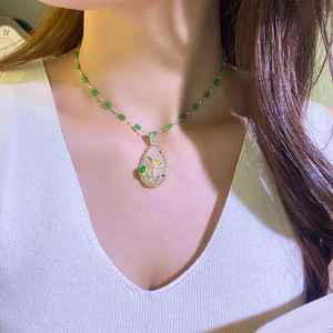 Tulip Teardrop Necklace Gold Green Jade Pendant Women's Clavicle Chain Everyday Wear Fine Jewelry - Product Image 3