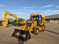 Chargeuse-pelleteuse multifonctionnelle 388T avec une puissance de 115 CV, un poids opérationnel de 8,5 tonnes pour la construction routière