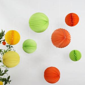 EAST <span class=keywords><strong>TERN</strong></span> Kit de 8 lanternes en papier en forme de nid d'abeille pour décorations de fêtes d'anniversaire, du Nouvel An, du Ramadan et de remise de diplômes - Non toxique et durable - Product Image 6