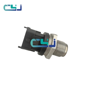 เซ็นเซอร์แรงดันคอมมอนเรลเครื่องยนต์ 6D107 QSB6.7 รุ่น 6754-72-1212 6754721212 สำหรับอะไหล่รถขุดโคมัตสุ PC200-8 เซ็นเซอร์แรงดันน้ำมันเชื้อเพลิง - Product Image 4