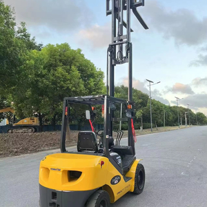 Venta barata de 3 toneladas importadas de Japón en Dubai, hasta 4,5 metros Carretilla elevadora usada por Komatsu - Product Image 5
